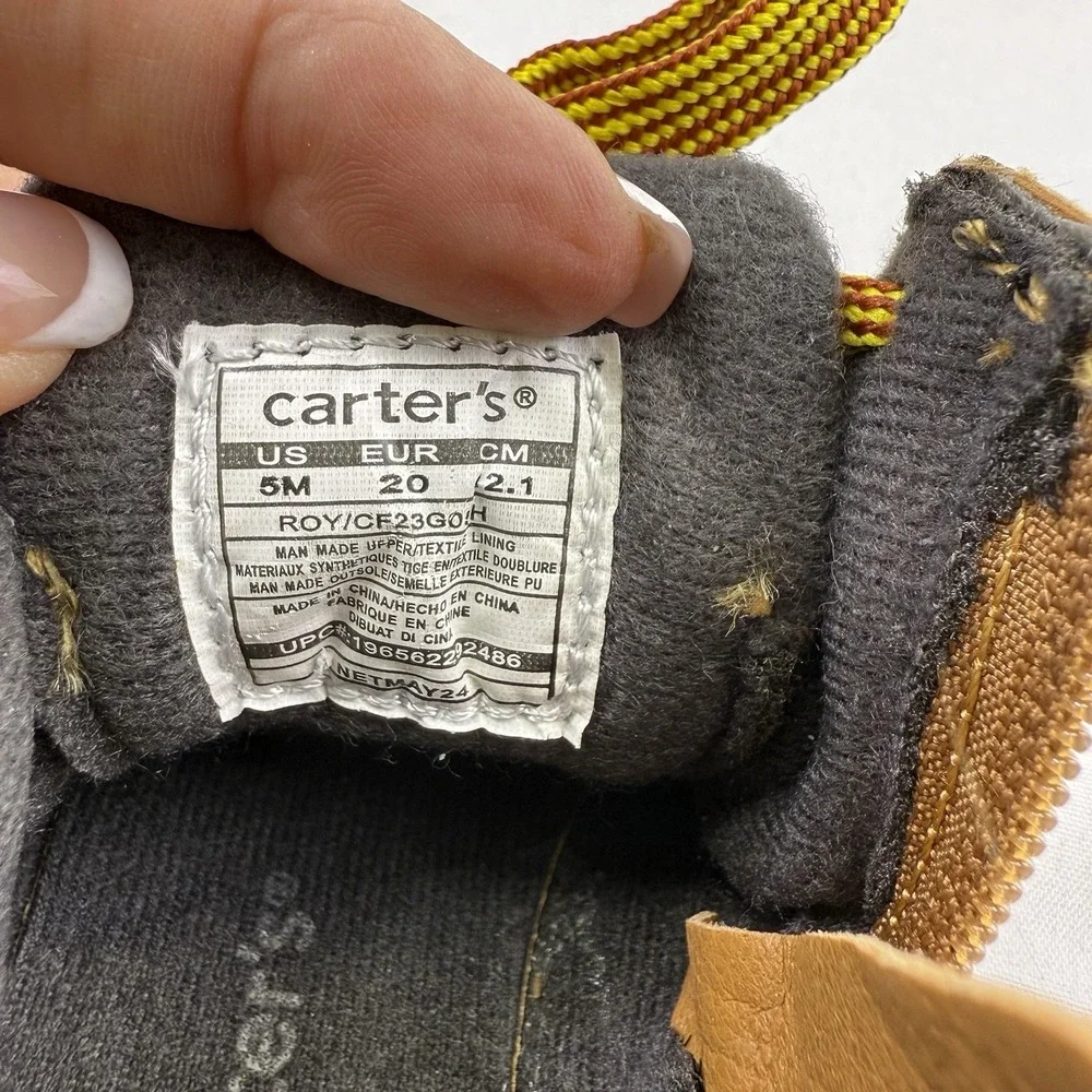 Carter's Unisex-Child Roy‎ Fashion Boot Size 5 Toddler